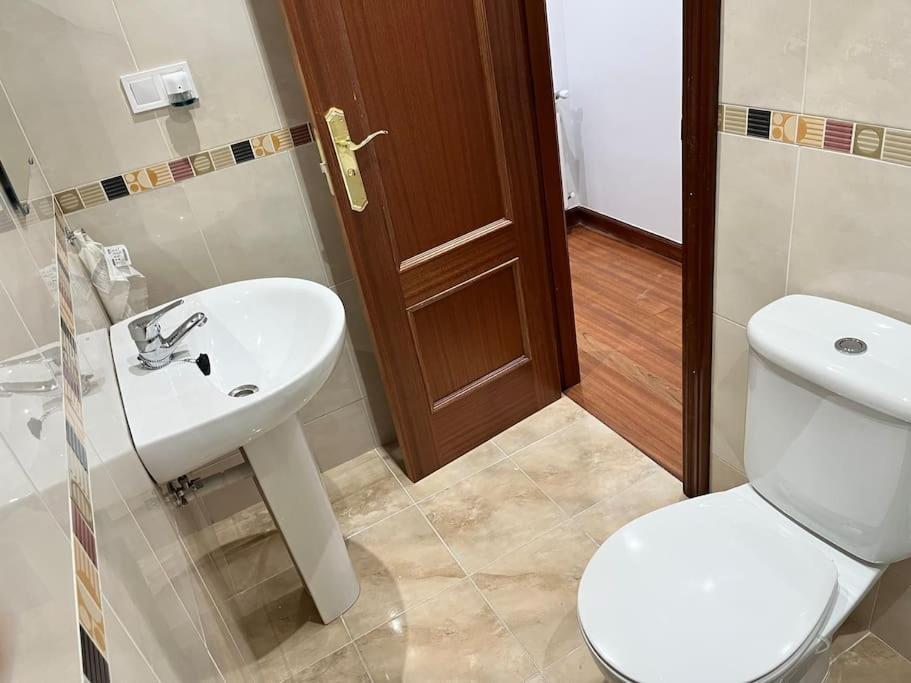 Piso Acogedor Y Centrico Lägenhet Santoña Exteriör bild