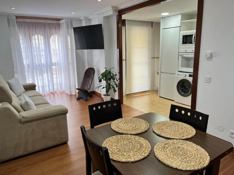 Piso Acogedor Y Centrico Lägenhet Santoña Exteriör bild